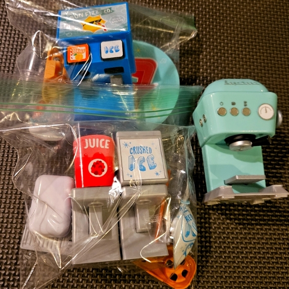 Miniverse lifestyle appliance MINI TOY bundle set of 3 - Picture 1 of 3